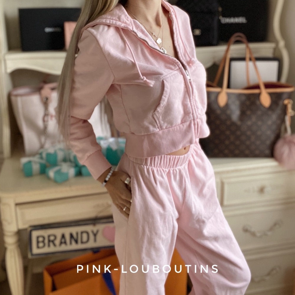 brandy ♥ melville light pink Crystal Hoodie